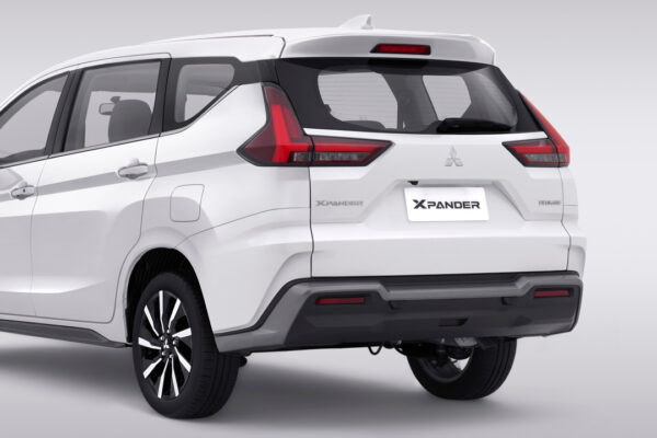 MITSUBISHI XPANDER